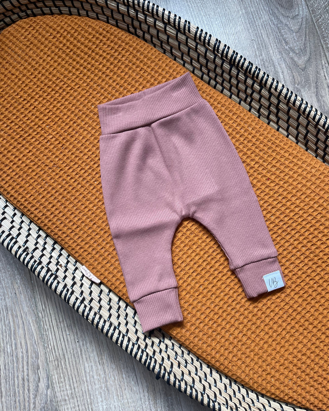 Babybroekje harem in oud roze