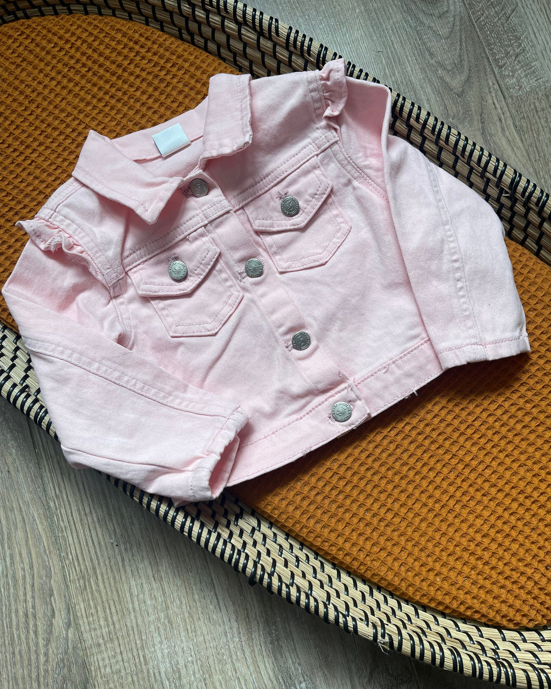 Denim roze spijkerjasje met ruffles