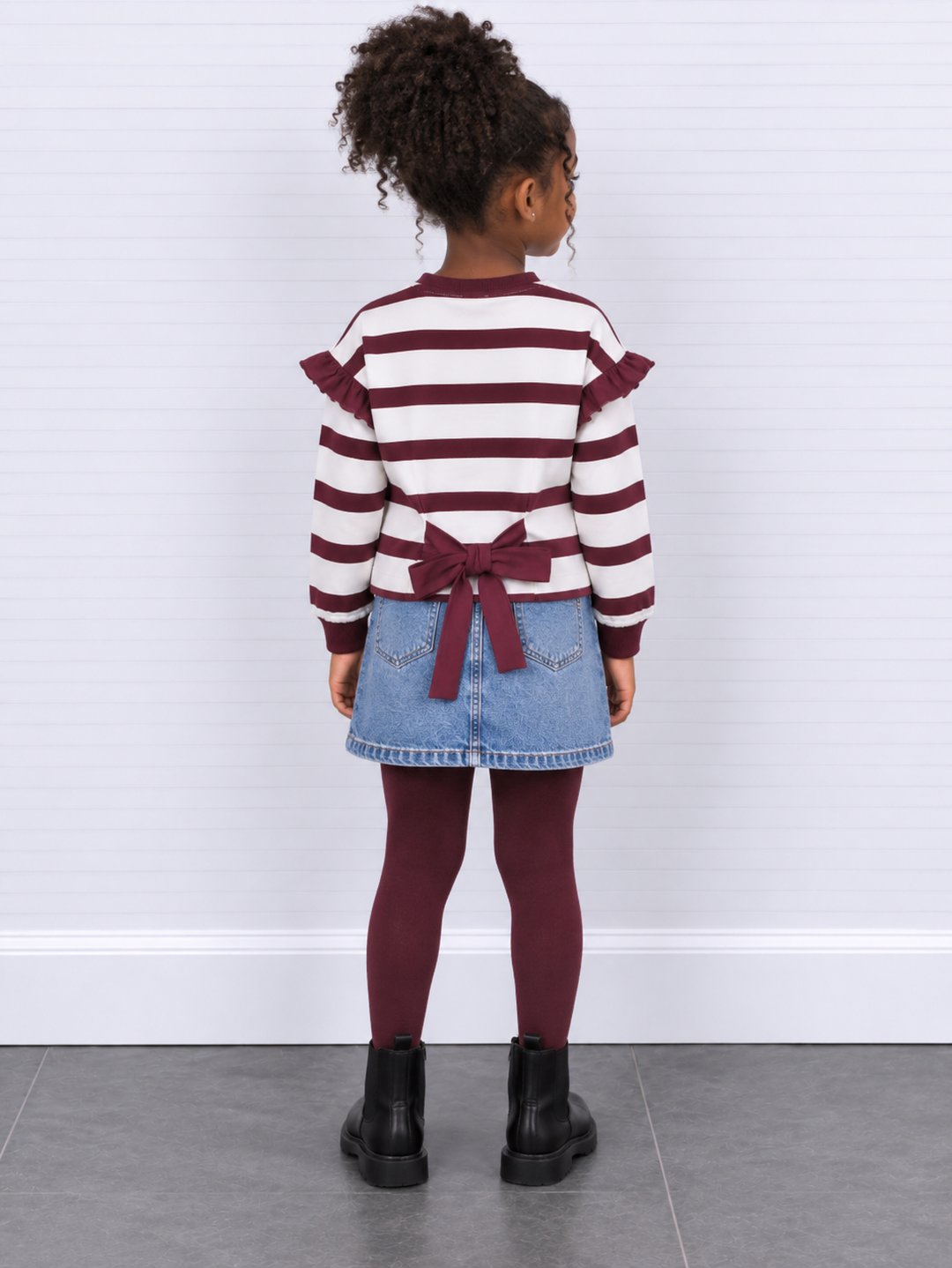 Meisjes Sweatshirt met bordeaux paars rode strepen en strik aan de achterkant