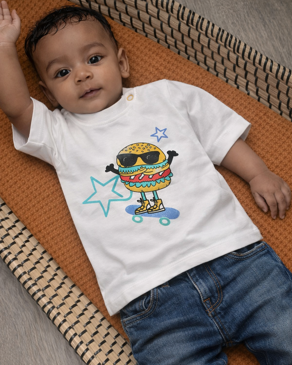Hamburger t-shirt baby