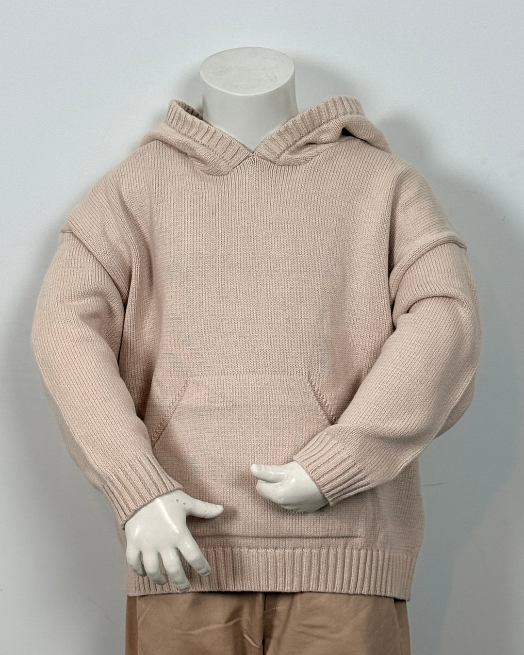 Beige trui voorkant