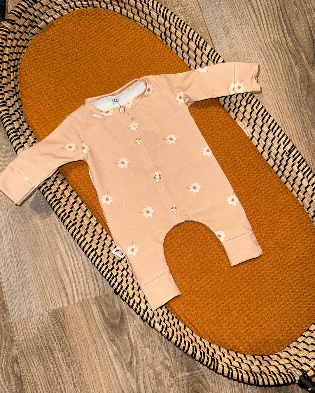 Boxpakje beige met madeliefjes