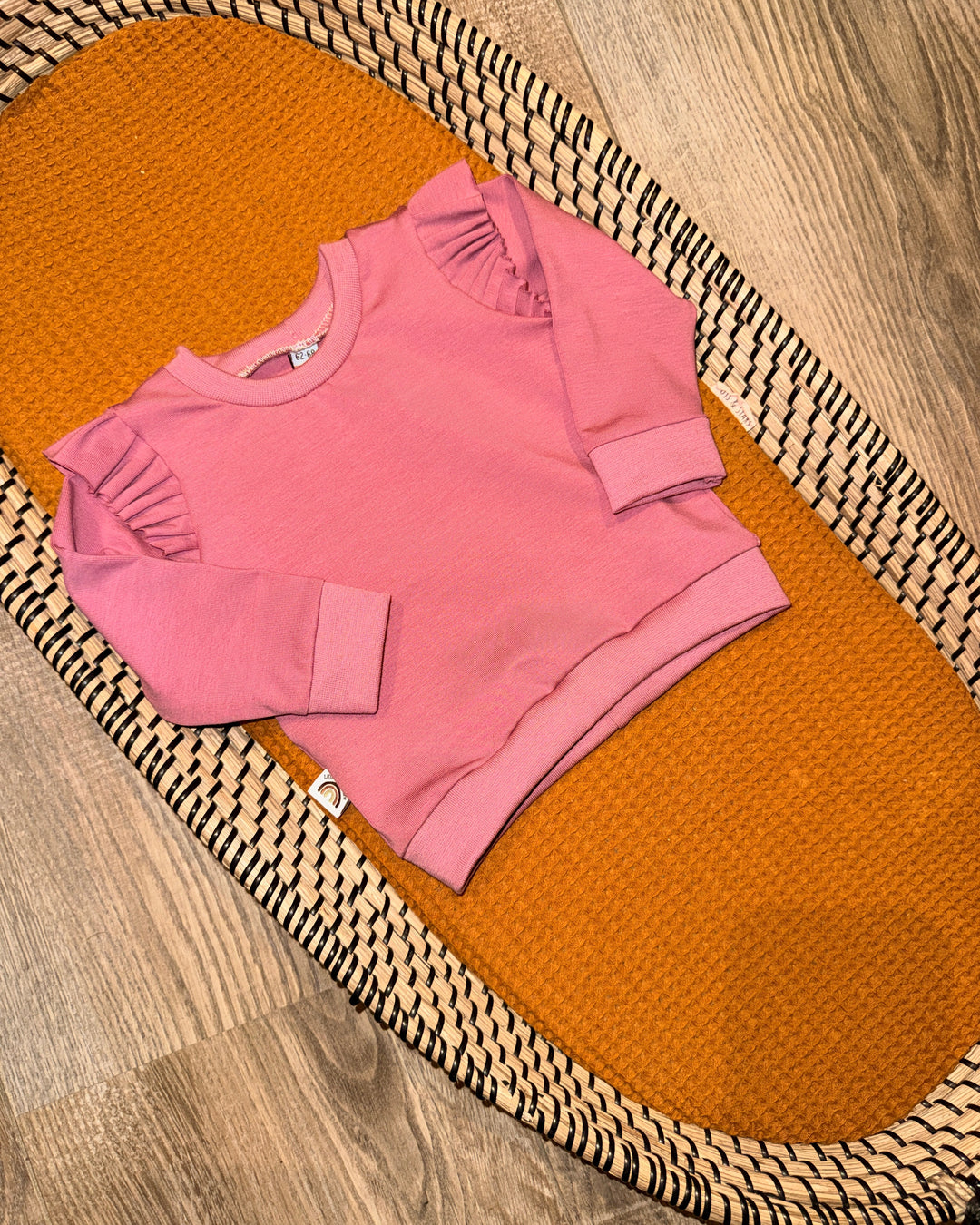 Donker roze shirt met ruffles