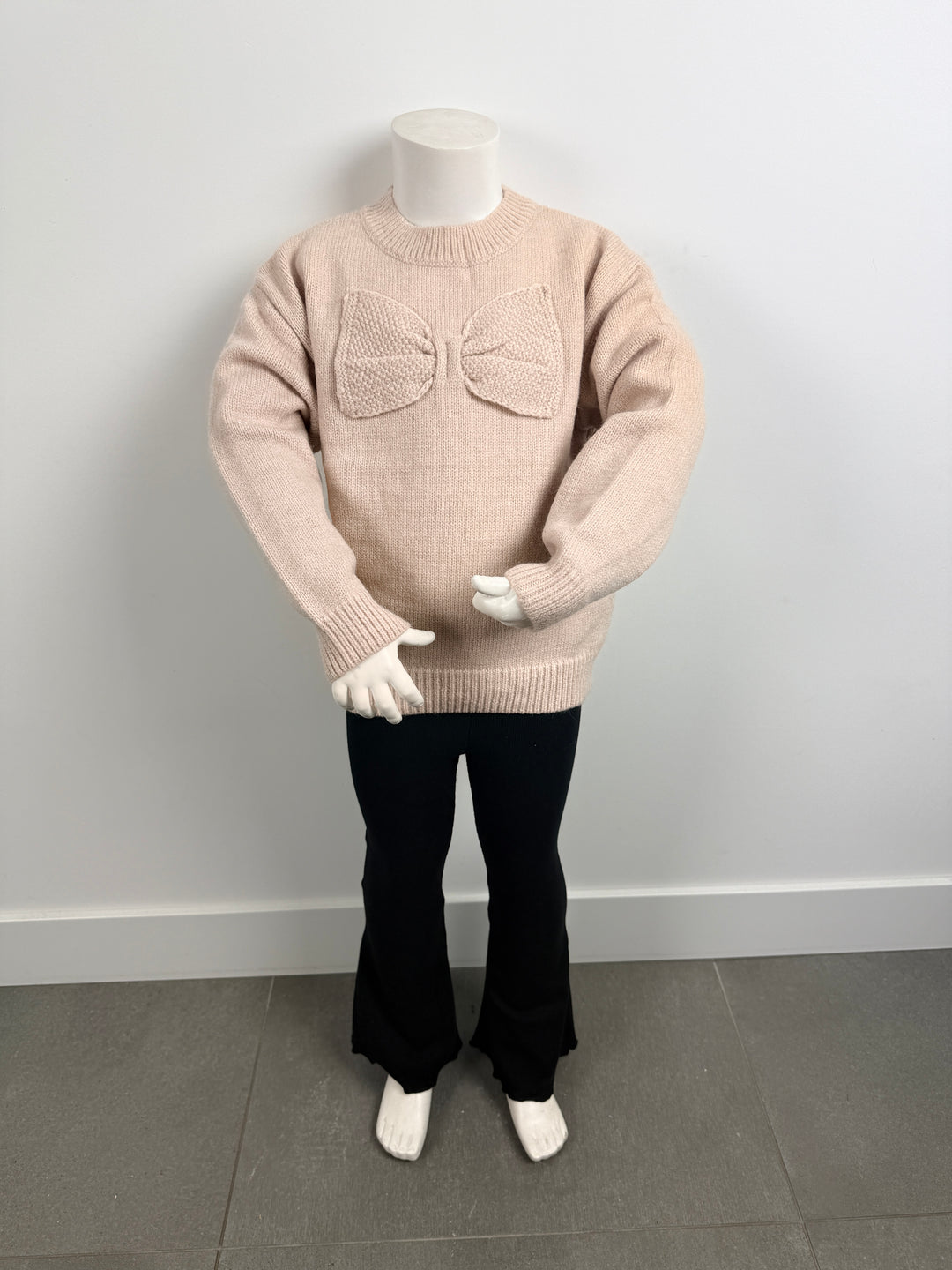Beige gebreide meisjes trui met strik