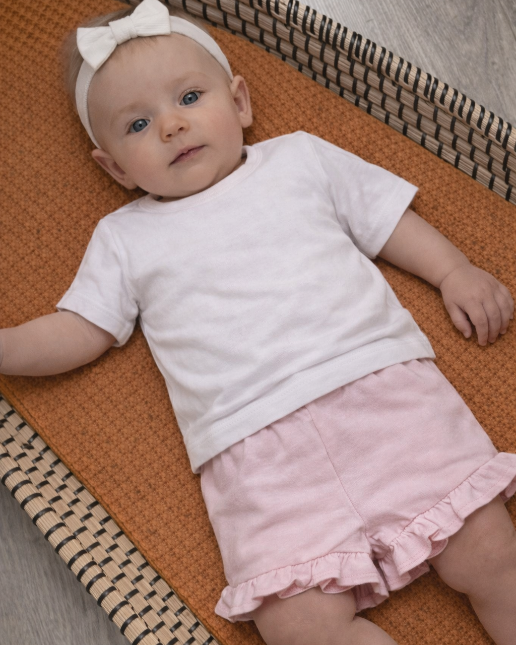 Roze broekje ruffles baby