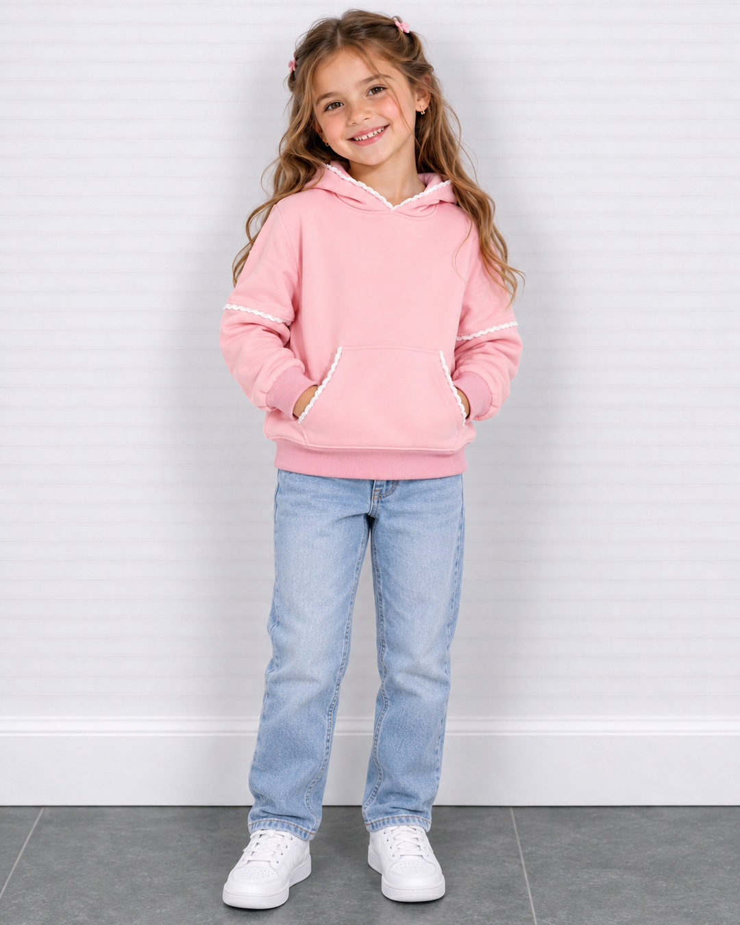 roze trui met kanten rand 