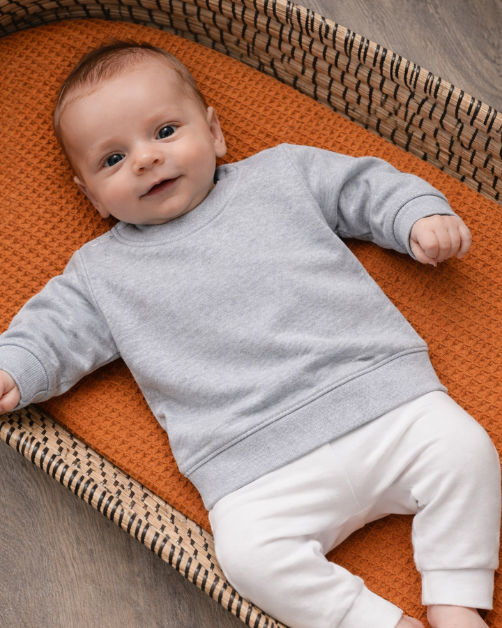 Grijze sweater baby