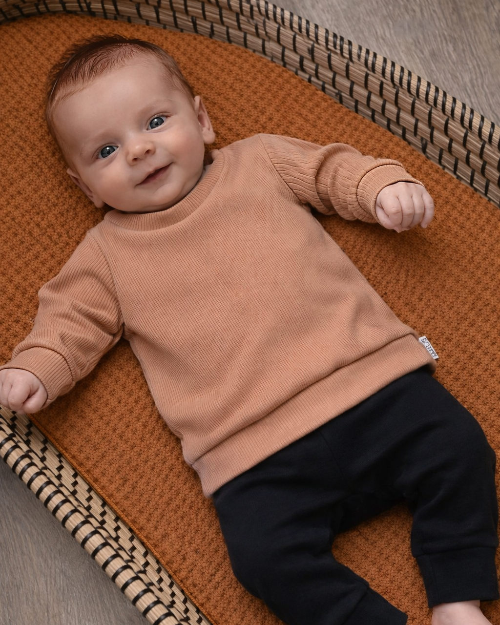 Camel/roze trui baby